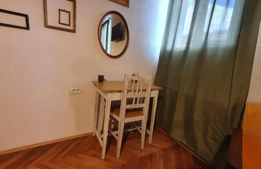 Nomad Apartment Braşov-1
